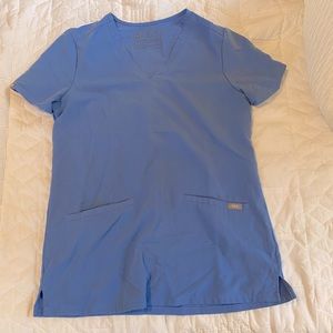 Ceil Blue Figs Scrub Top